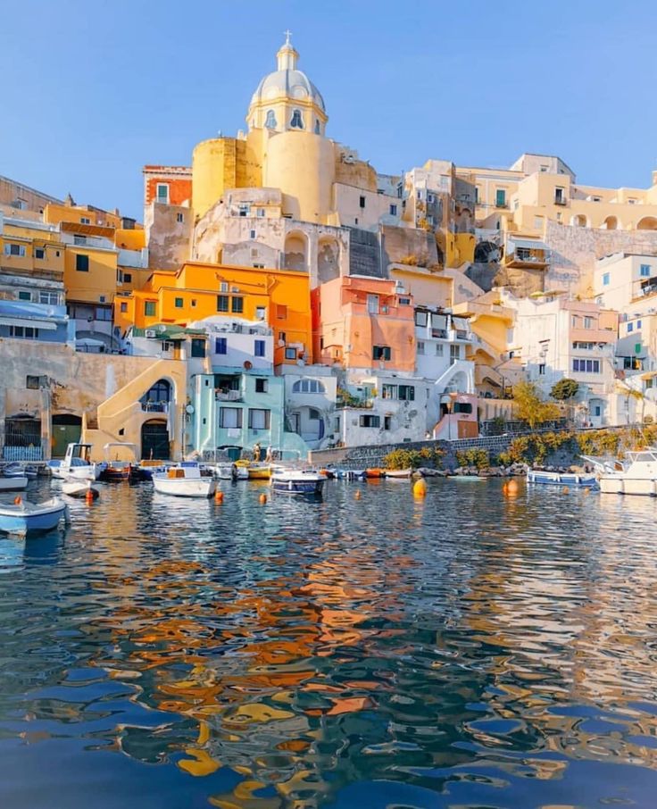 Centro Italia con colline e borghi